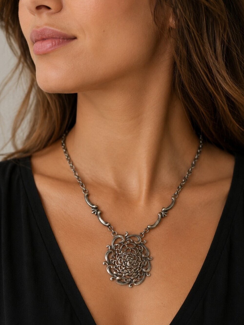 Vintage Pewter Retro Art Nouveau Pendant Chain Necklace